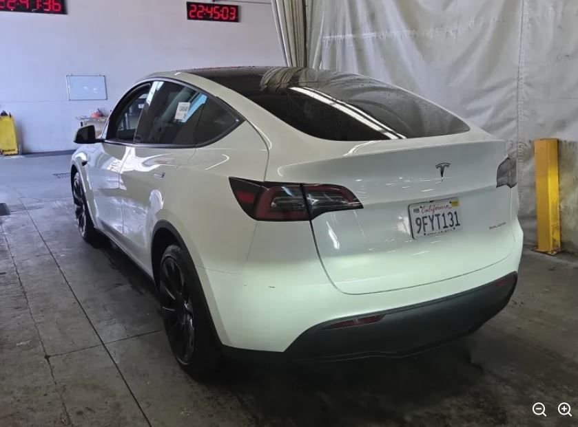 tesla model y 2023 7SAYGDEE3PA070369 image tesla model y 2023 7SAYGDEE3PA070369 image